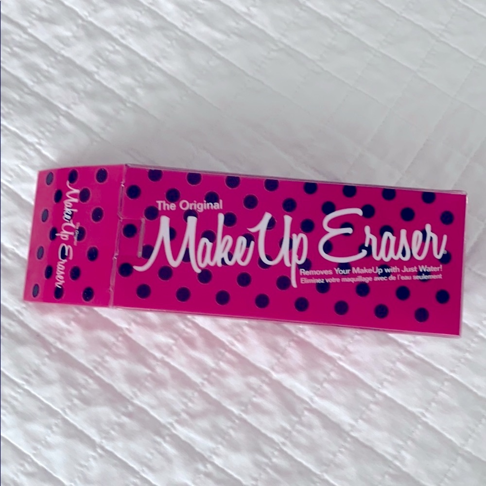 NWT The Original Make Up Eraser